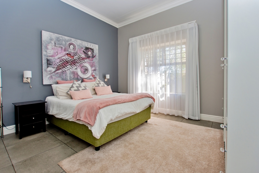 5 Bedroom Property for Sale in Myburgh Park Western Cape